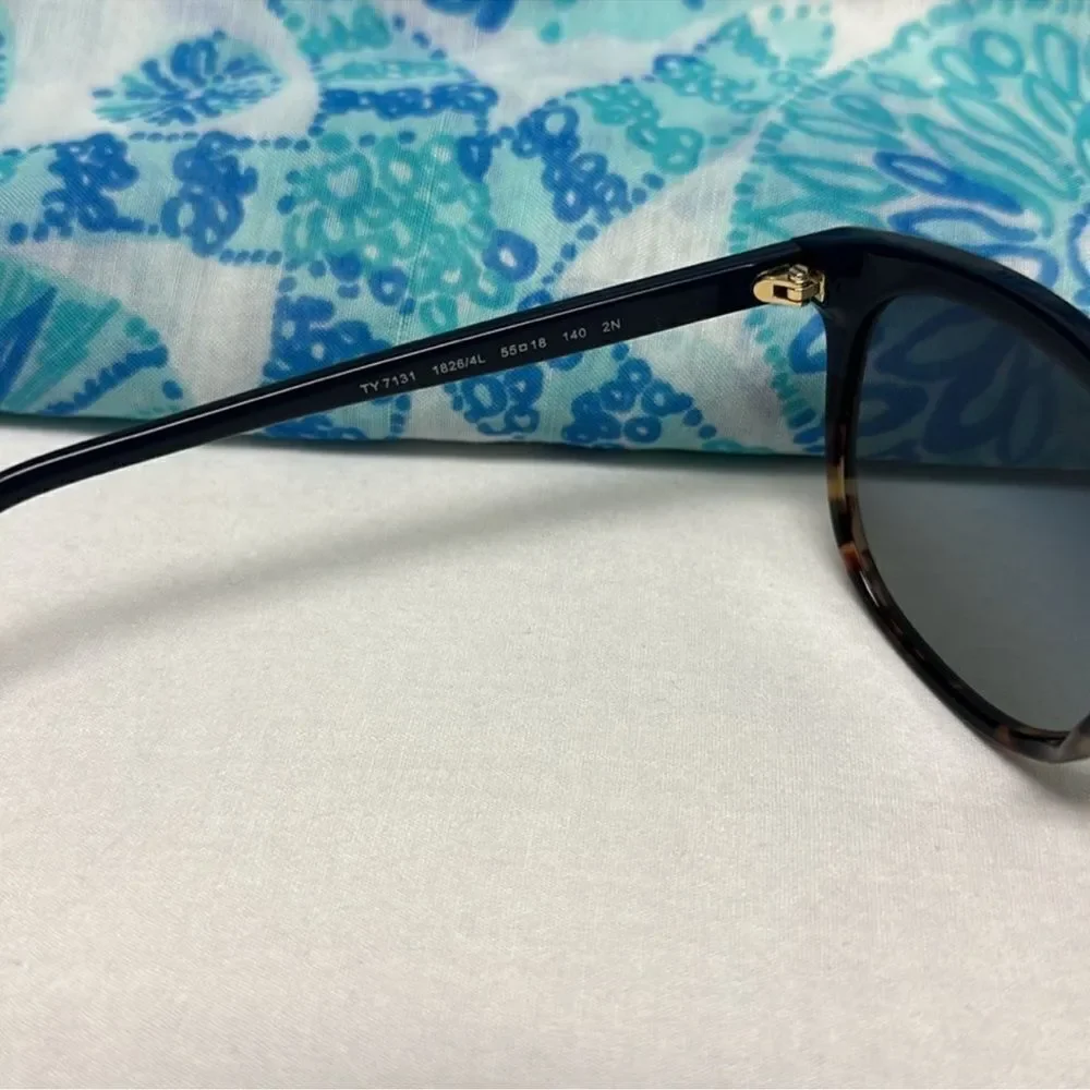 Tory Burch TY 7131 Navy Blue Tortoise Gold Tone Hardware 100 UV Prot Sunglasses